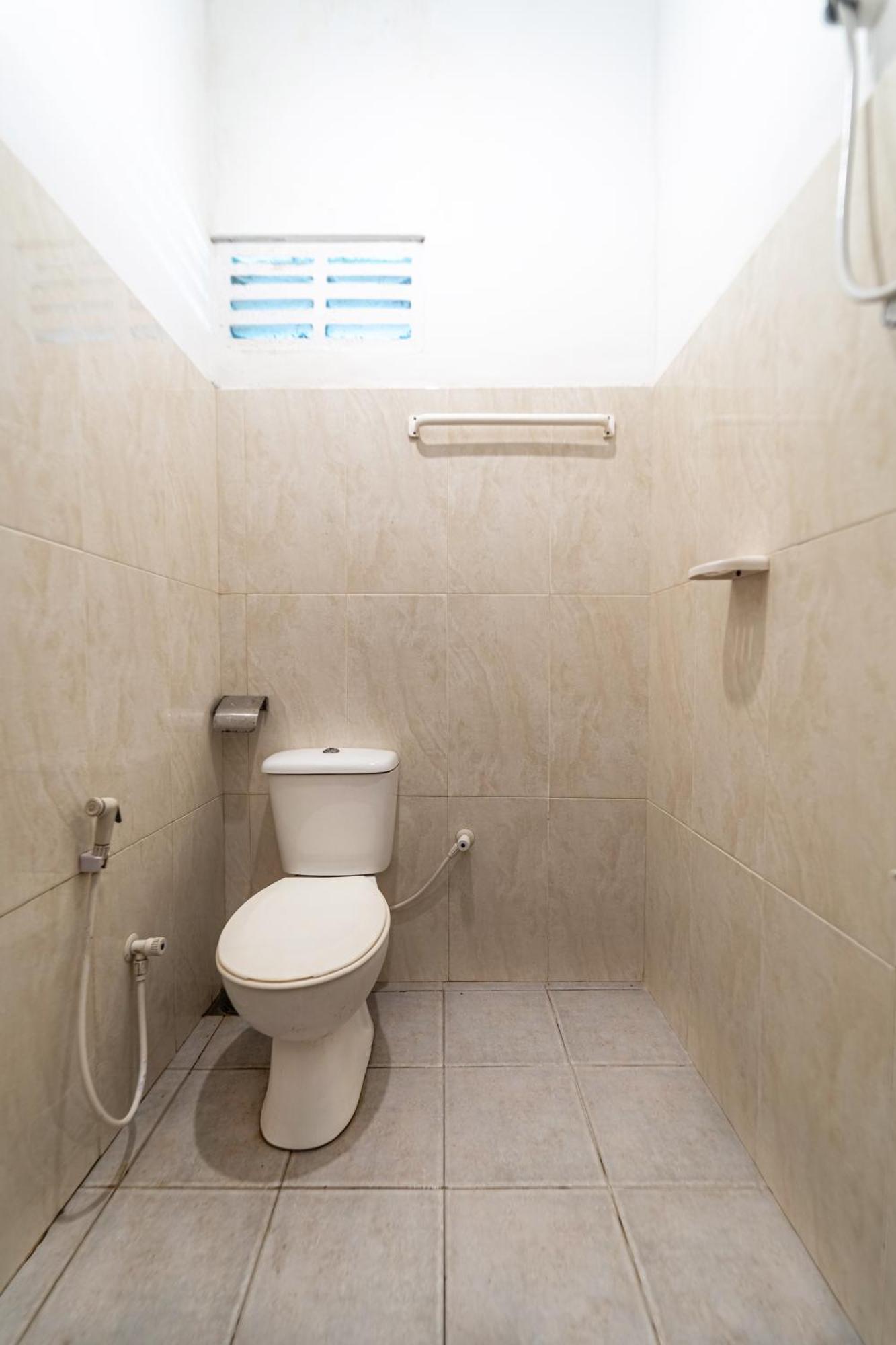 Drifter - Rooms & Food Midigama East Ngoại thất bức ảnh