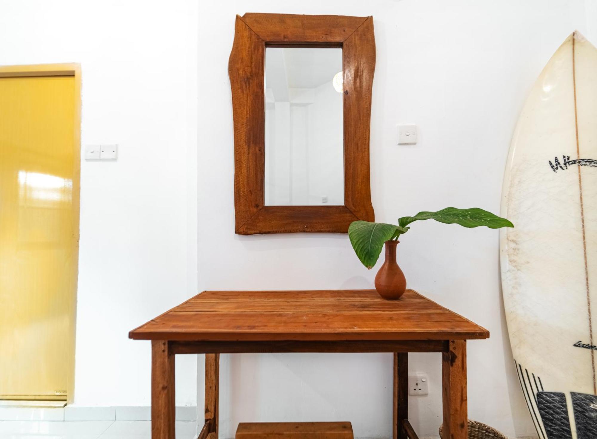 Drifter - Rooms & Food Midigama East Ngoại thất bức ảnh