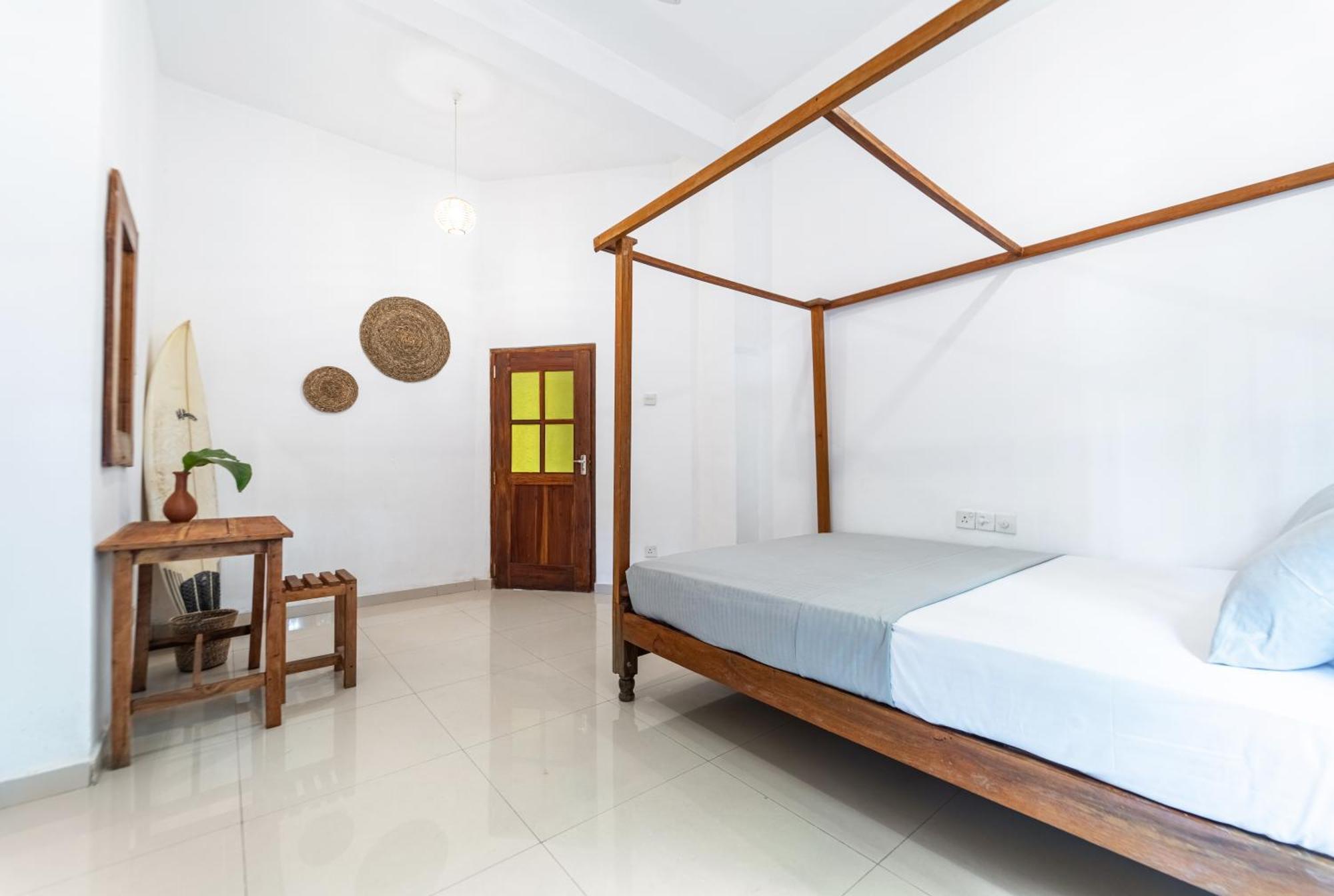Drifter - Rooms & Food Midigama East Ngoại thất bức ảnh