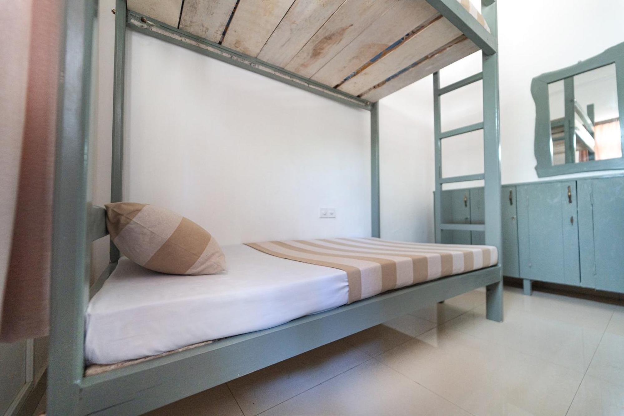 Drifter - Rooms & Food Midigama East Ngoại thất bức ảnh