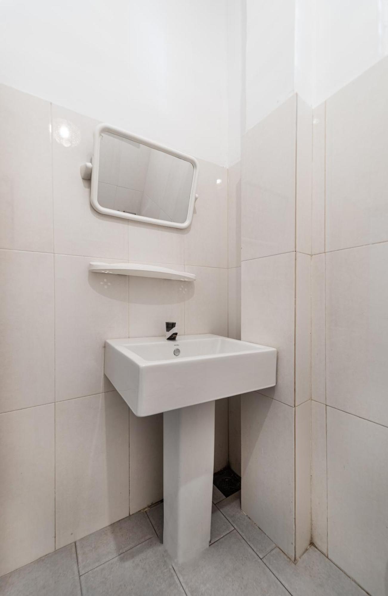 Drifter - Rooms & Food Midigama East Ngoại thất bức ảnh
